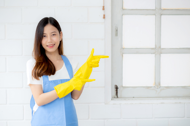 Home Cleaning Services And The Ways They Save You Money